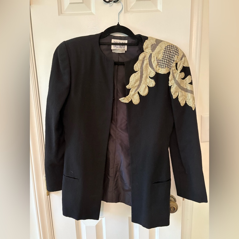 Vintage Bill Blass wool black blazer with intracate gold detailing 8